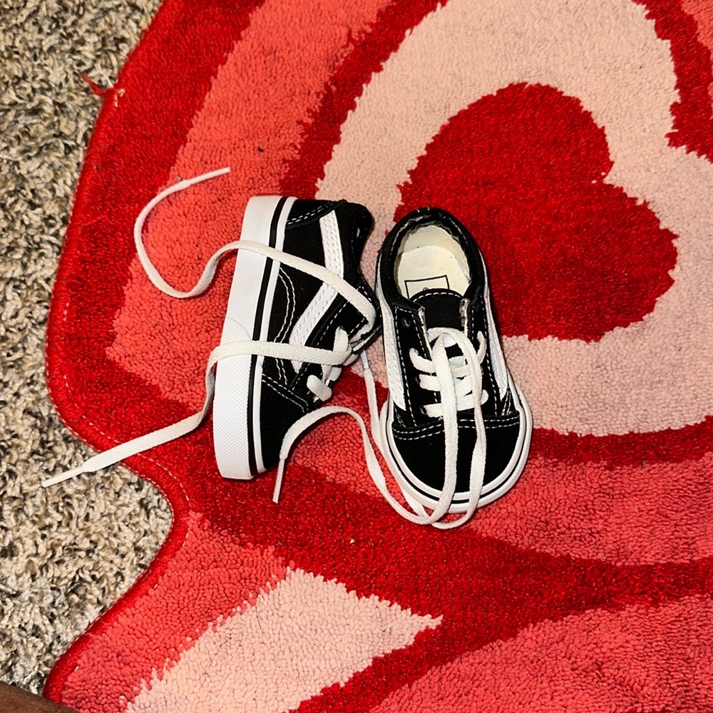 2.5 Vans NEVER WORN